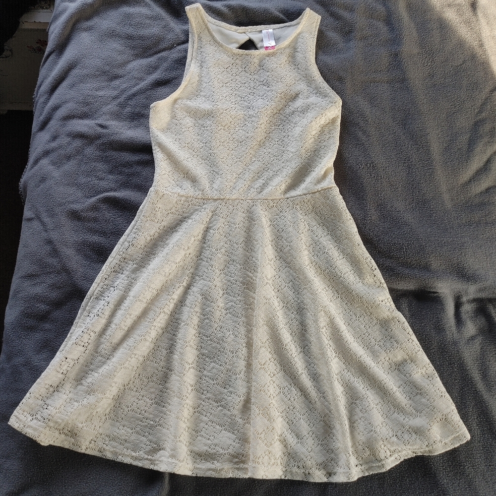 White lace A-line dress